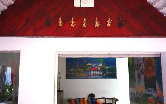 Kandy Hill House