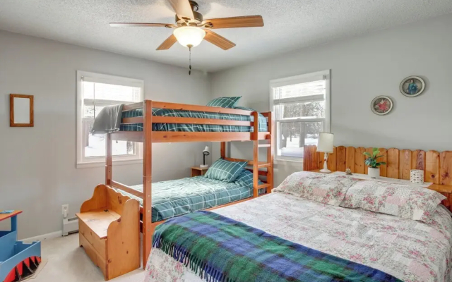Family-friendly Home w/ Fire Pit in Pine River