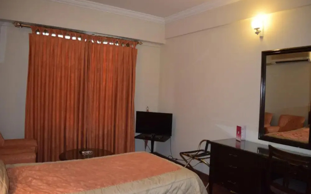 Carlton Tower Hotel