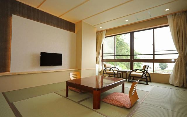 Atami Onsen Hiratsuru – Guest Rooms – Atami