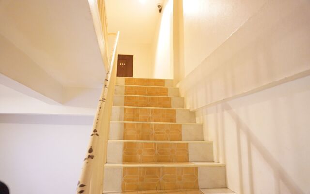 Le Ranong Bistro Hotel