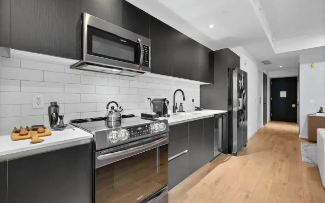 Luxury Studio with Stunning Views & Pool