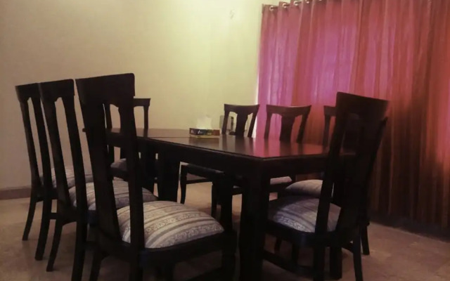 Royal Galaxy Guest House