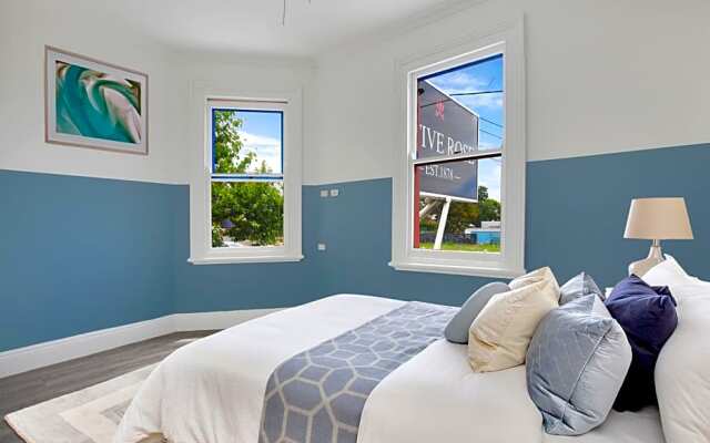 Native Rose Hotel