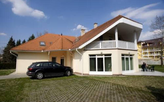 Marianna Apartmanház