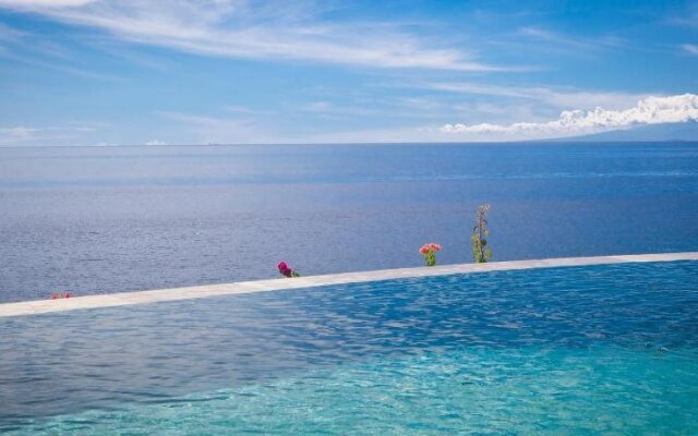Blue Moon Villas