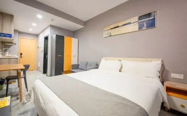 Puyu Hotel  (Foshan Pingzhou Jade Street Store)