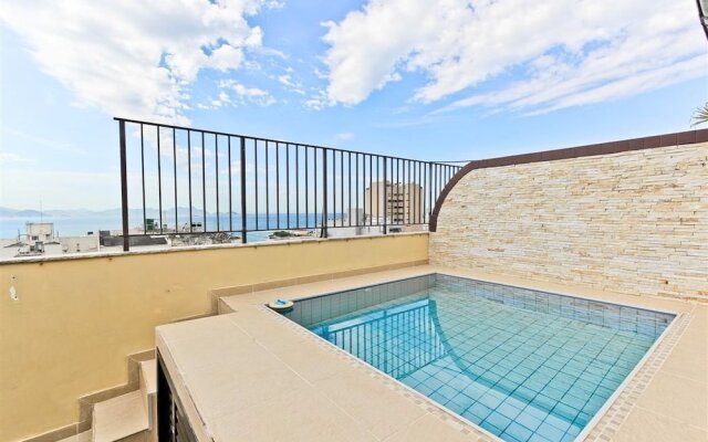 Penthouse with private pool Copa RP1106