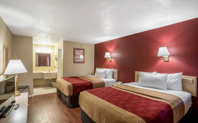 Econo Lodge I-40 exit 286 Holbrook