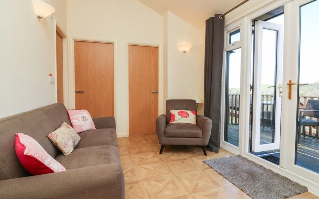 Chalet Log Cabin L15