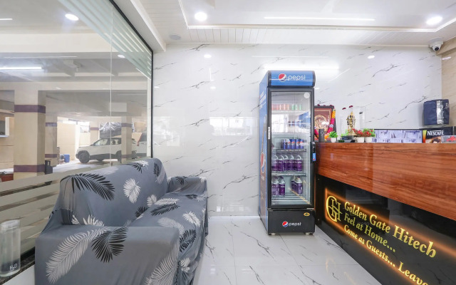 Fabhotel Golden Hitech