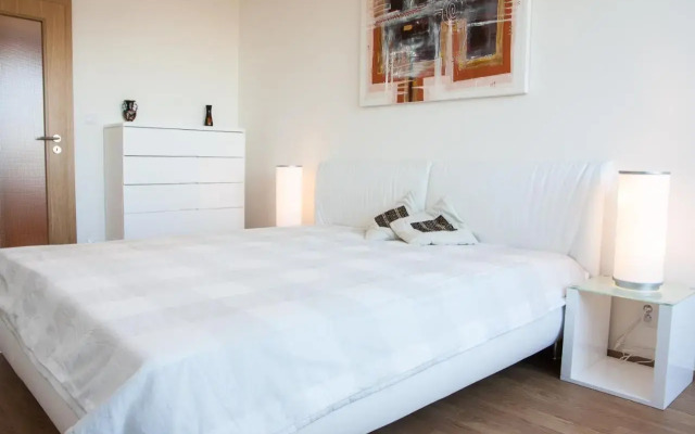 Prostorný 3 pokojový apartmán s dvěma terasami