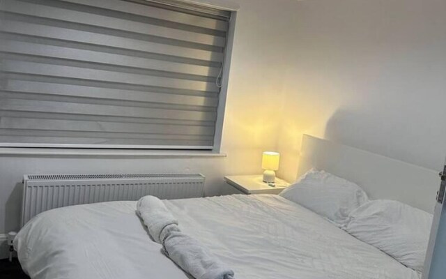 Serenity Haven 4-bed With Hottub,games,gym & More