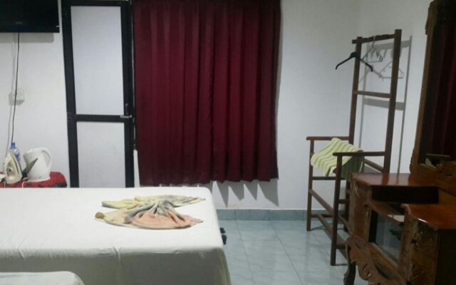 Palm Hill Guest House