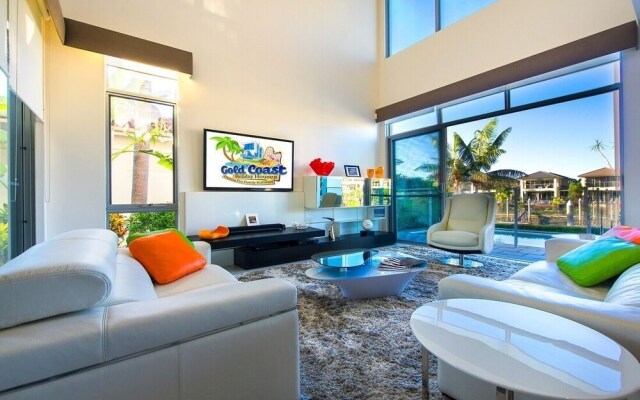 Holiday Home Vogue Living @ Hope Island Resort