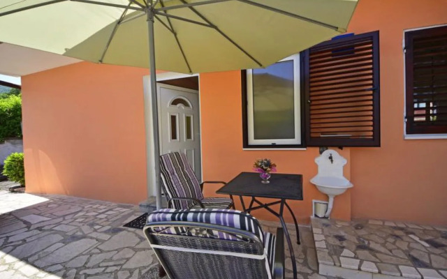 Bungalow Franjo Montmorillon 32688