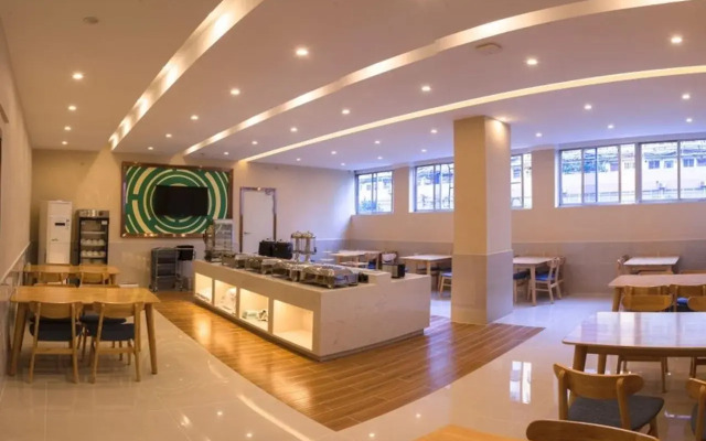 GreenTree Inn Bengbu Railway Station Express Hotel