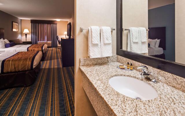 Best Western Plus Berkshire Hills Inn & Suites