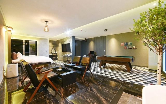 Yeosu K-boutique Hotel