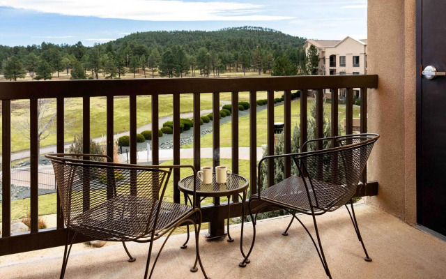 MCM Elegante Lodge & Suites Ruidoso