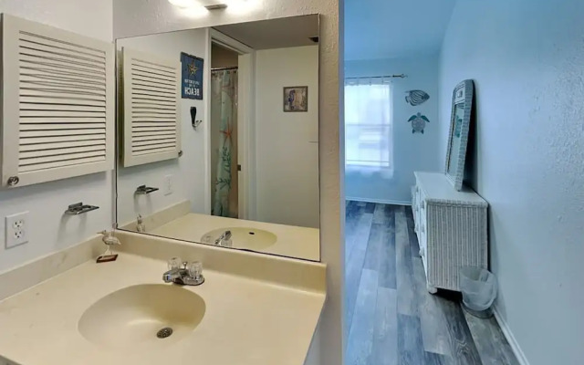 Bay House Condos #2106 - La Buena Vida