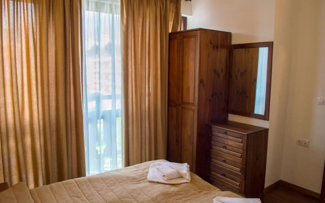 Winslow Infinity Apart Hotel