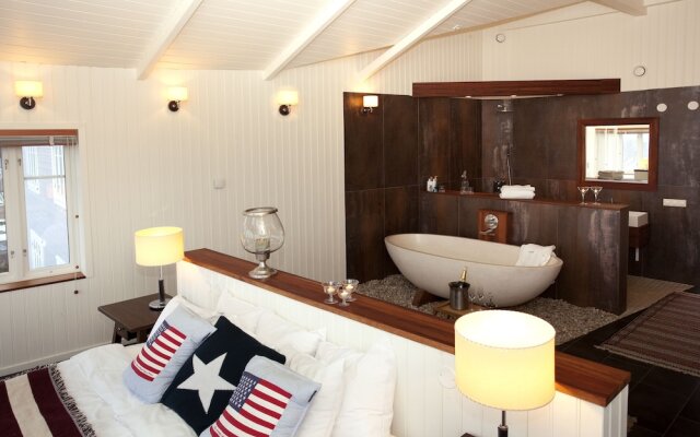 The Lodge