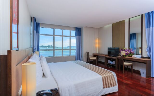 The Pattaya Discovery Beach Hotel Pattaya