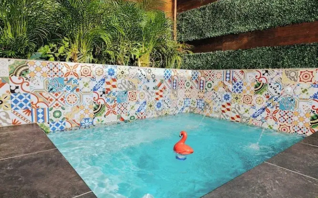 Privada Stays - Private Pools & Colorful-Chic Boutique Hotel