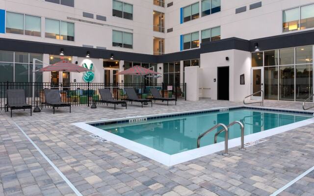 Aloft Savannah Airport