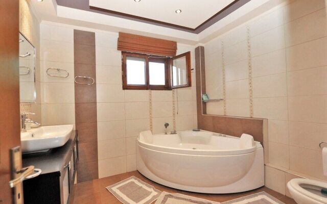 Halkidiki Family Villa-Garden