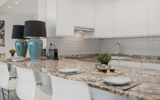 La Alcazaba Sleek Apartment in Marbella - Ref M48