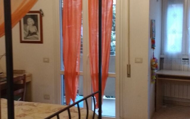Roma Holiday And Jubilee House