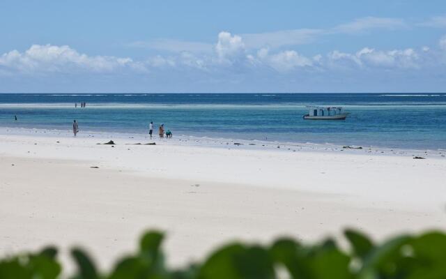 Lantana Galu Beach