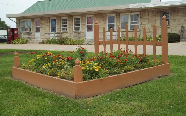 Sudbury Court Motel and RV Park