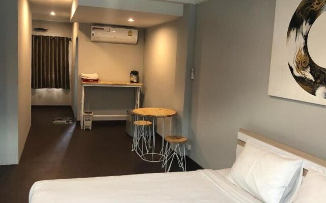 Checkin68 Chiangmai Hostel & Rooms