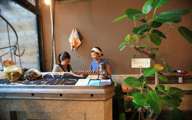 KAMP Houkan-cho Backpacker's Inn & Lounge - Hostel