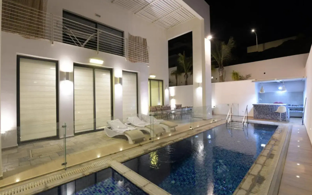 Exotic Villa Fantasy - Habuchim 3