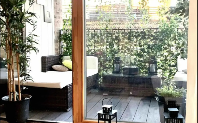 Stunning 2-bed Apt & Balcony in Notting Hill