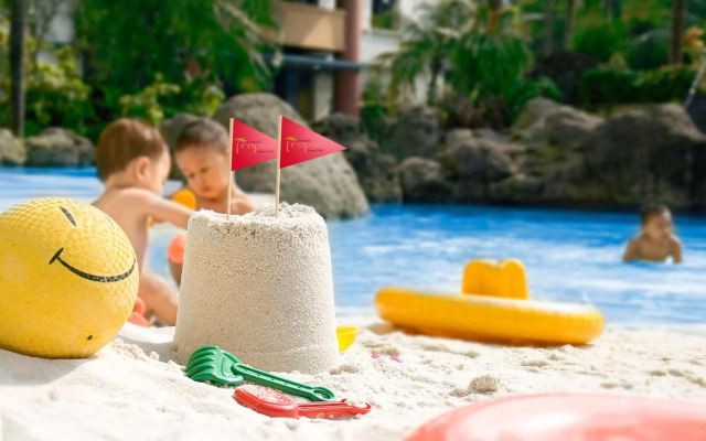 Grand Tropic Suites Hotel