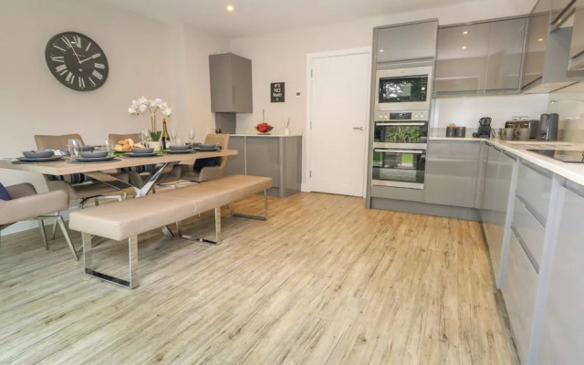66A Danecourt Road