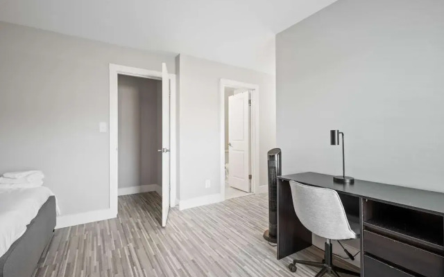 2-bedroom Spacious Stay