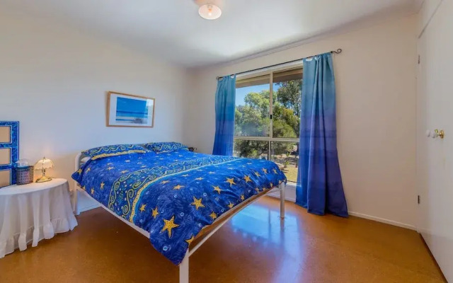 12 Aloha Ventnor Beach House