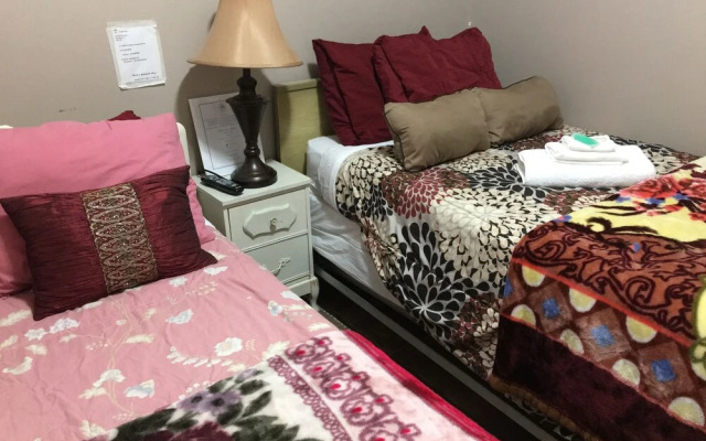 WHITEHOUSE Guesthouse