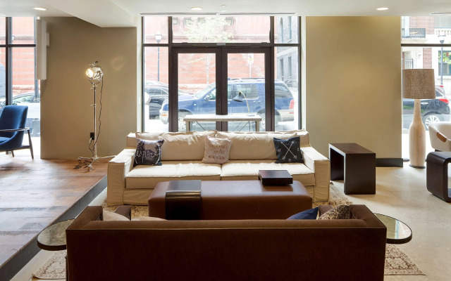 Hotel RL Baltimore Inner Harbor