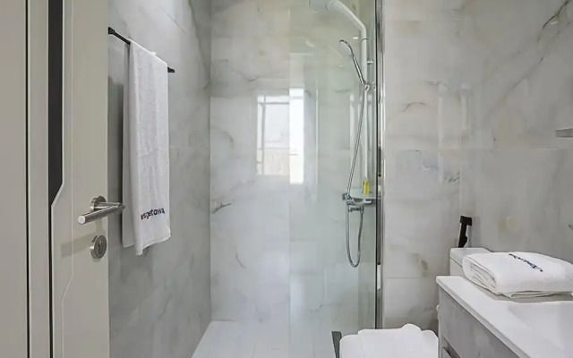 Spacious 1BR Apt in Pearlz by Danube