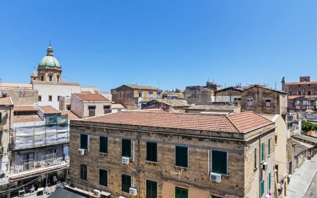 Piazza Pretoria Terrace Flat