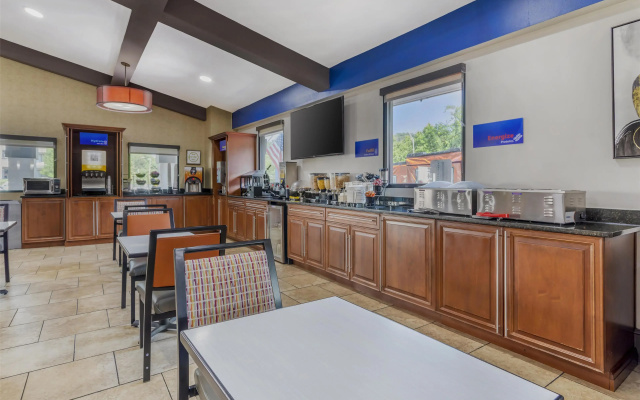 Best Western Asheville Blue Ridge Parkway