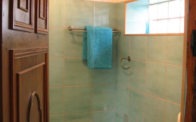 Property With 2 Bedrooms in Mauzac, With Enclosed Garden