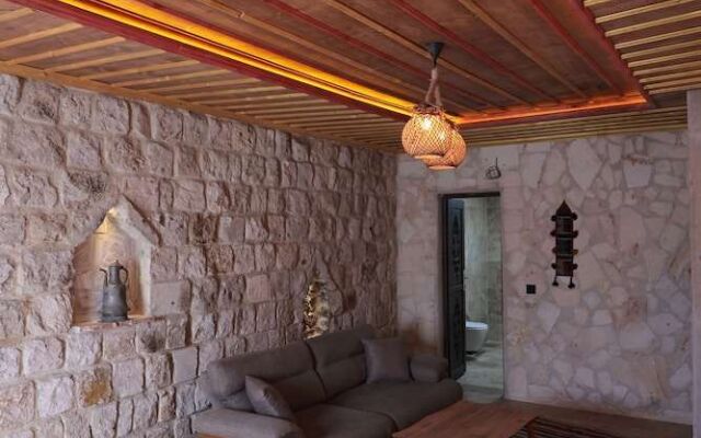 Stone Owl Hotel